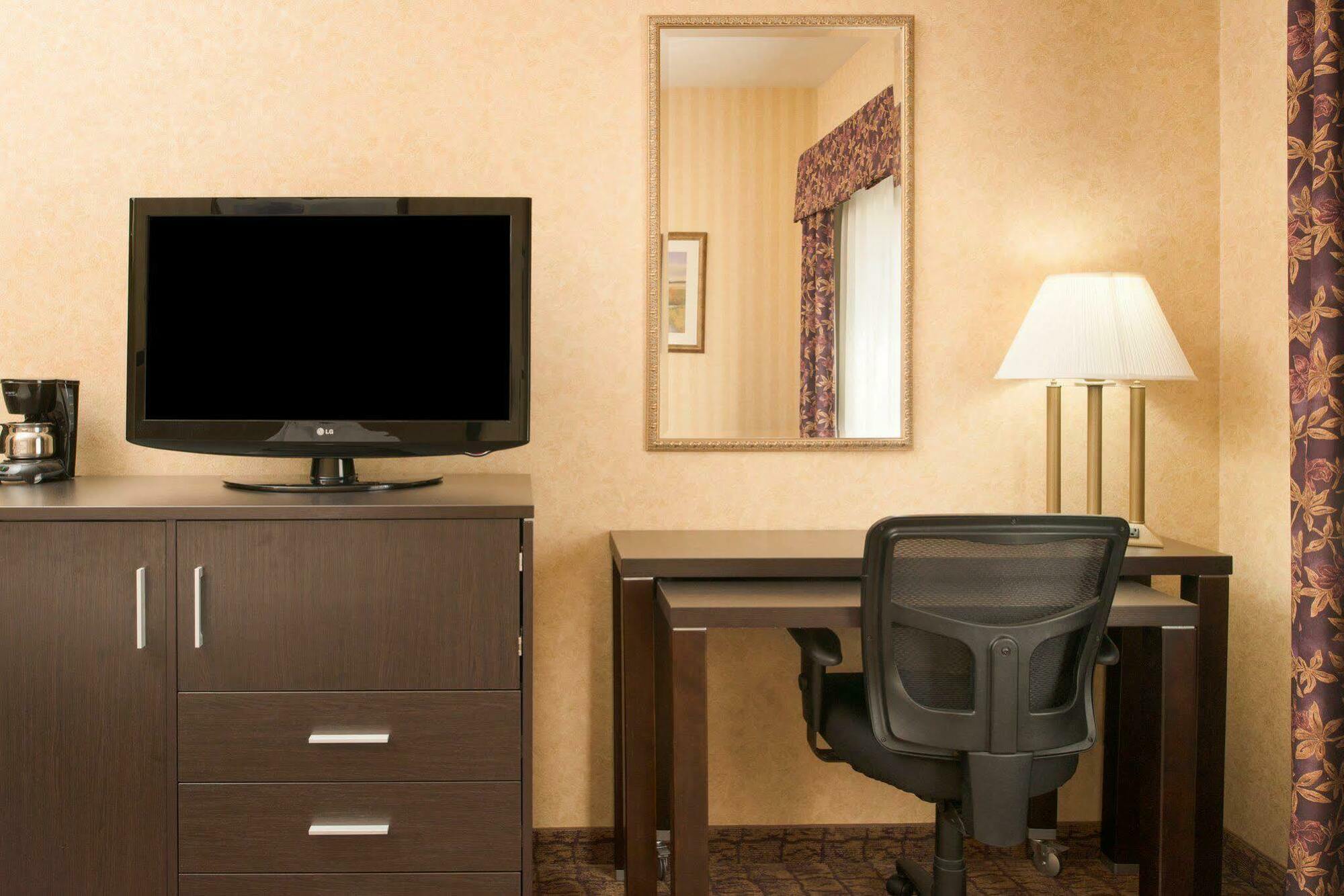 Holiday Inn Express Wenatchee By Ihg Dış mekan fotoğraf